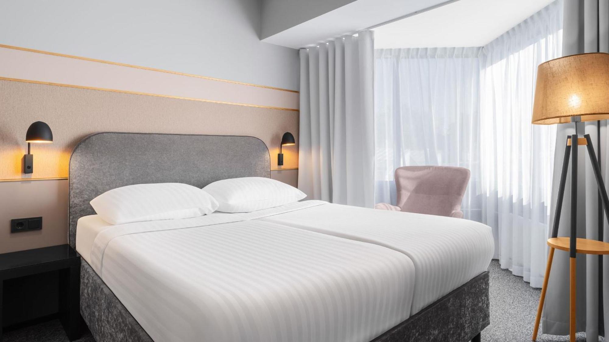 Fonnental Design 4*