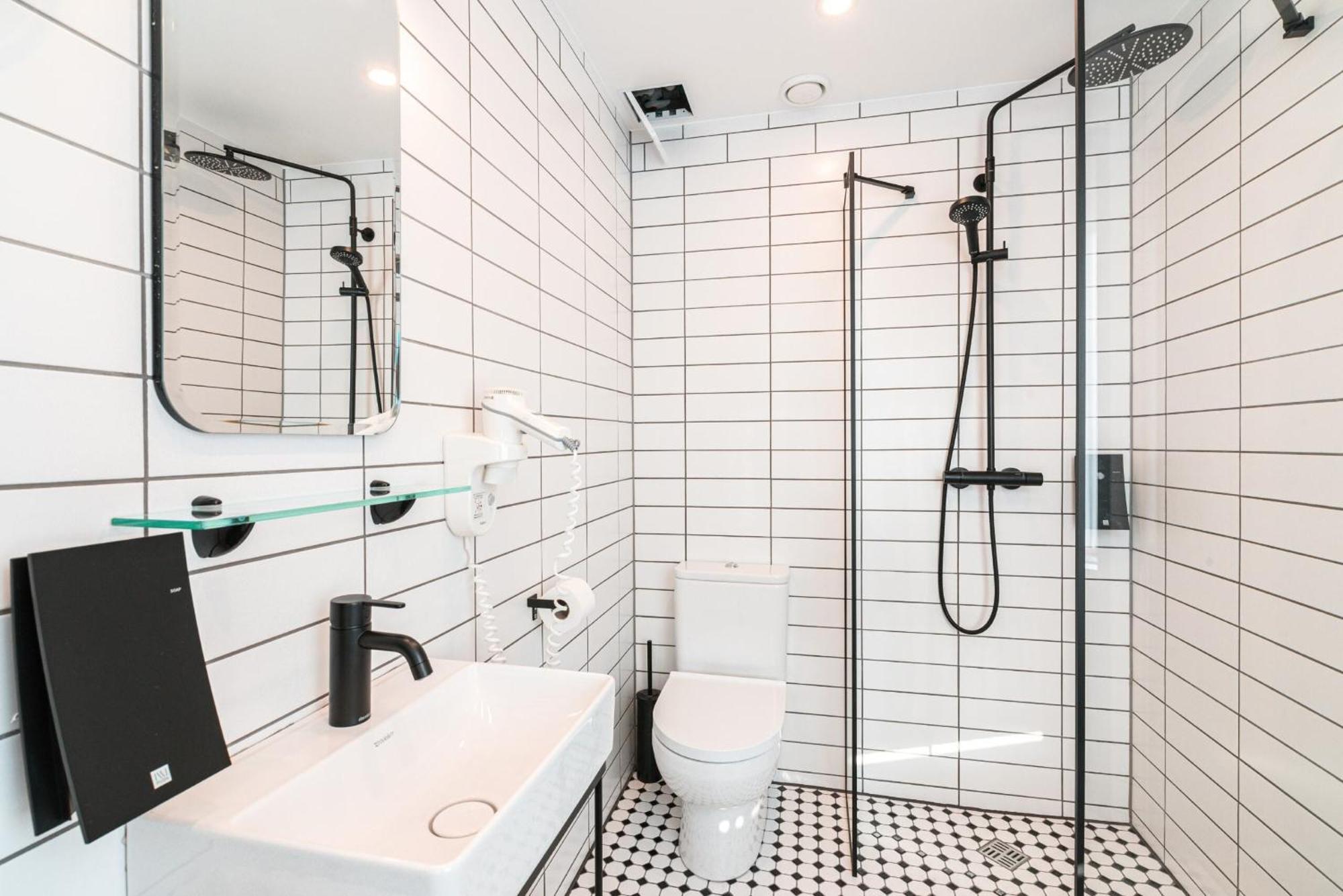 Fonnental Design Viesnīca 4*